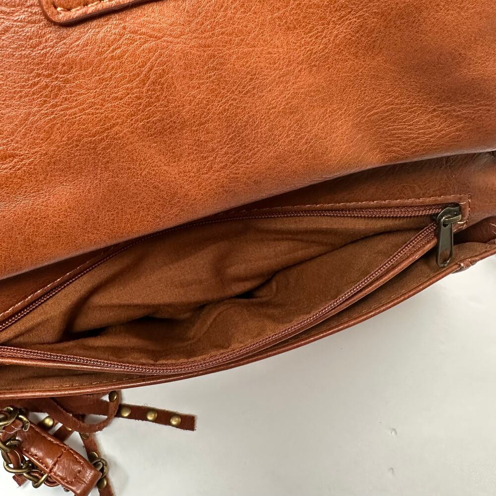 Shyanne Bohemian Western Style Crossbody Bag Leather Grommet Design Tassel - Picture 15 of 16